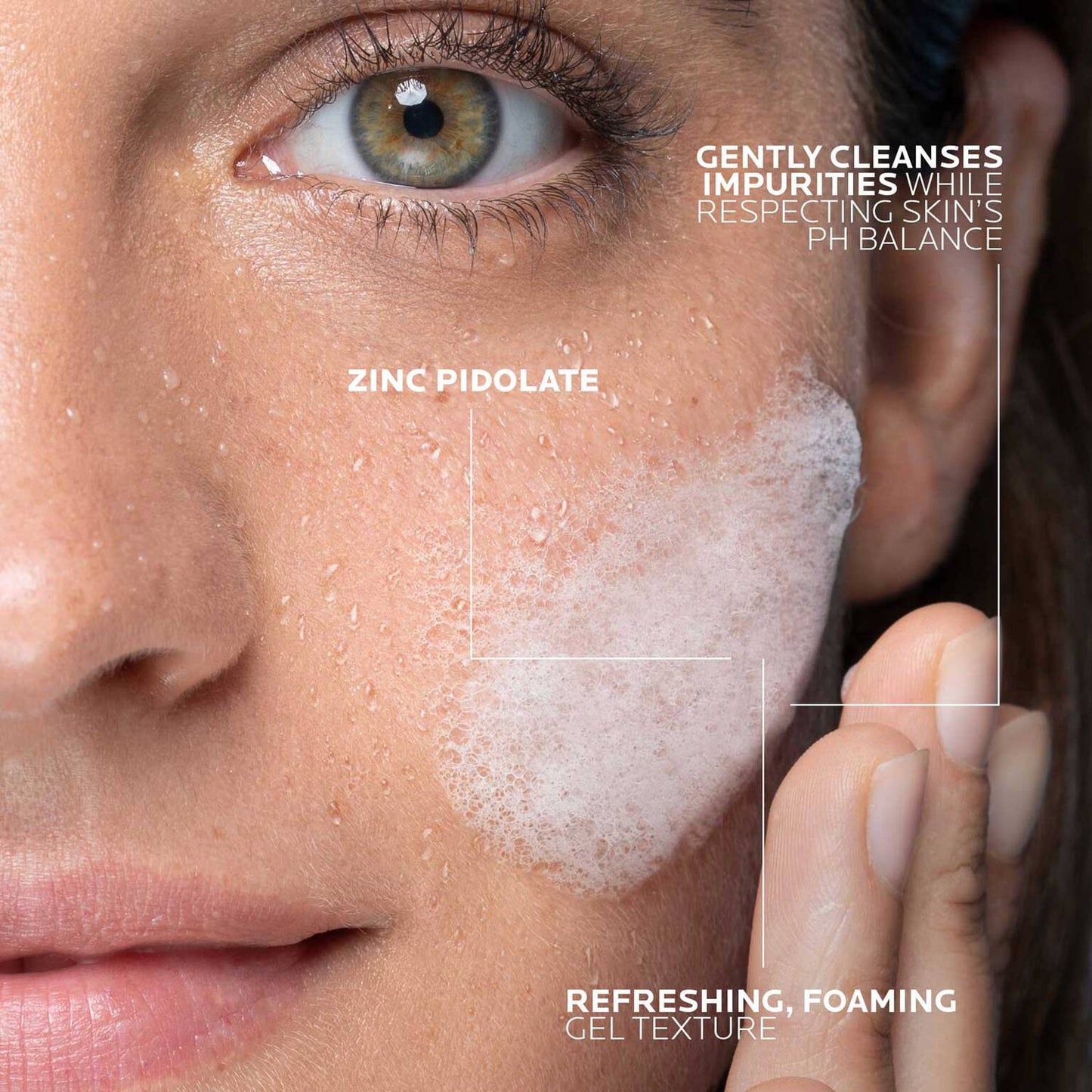 effaclar-gel-facial-wash-for-oily-skin-n2 LaRochePosay-Product-Effaclar-Effaclar-Foaming-Gel-400ml-3337872411991-texture-REV.jpg